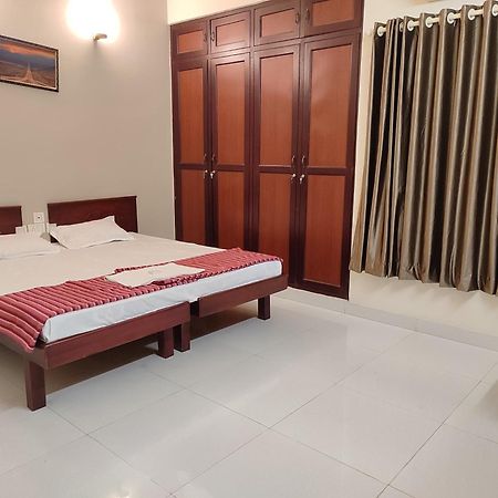 Orkuz Residency Apartment Kochi Екстериор снимка