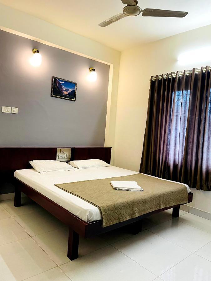Orkuz Residency Apartment Kochi Екстериор снимка