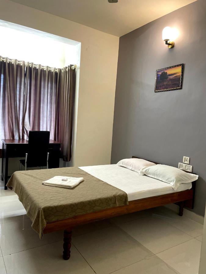 Orkuz Residency Apartment Kochi Екстериор снимка