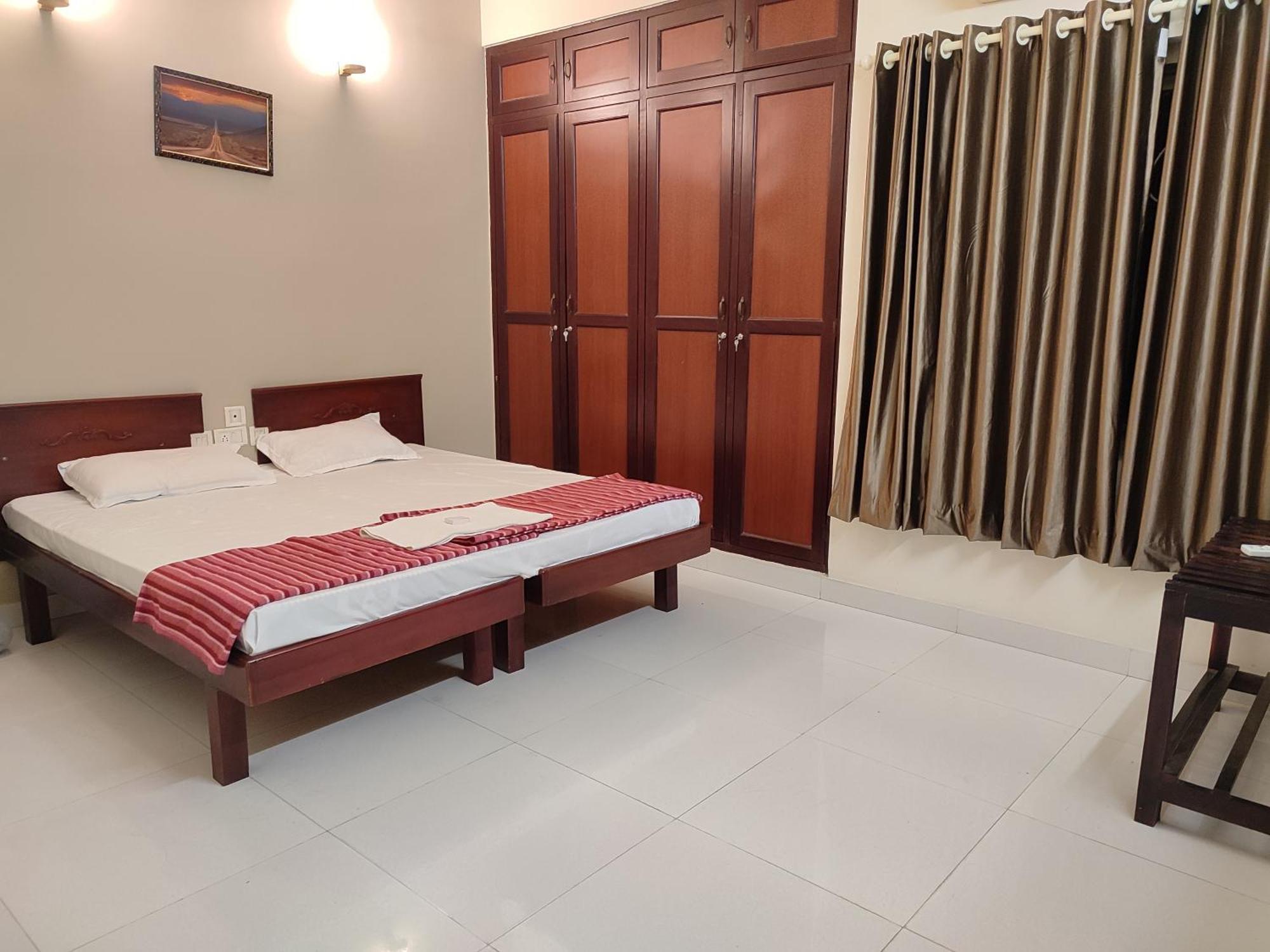 Orkuz Residency Apartment Kochi Екстериор снимка