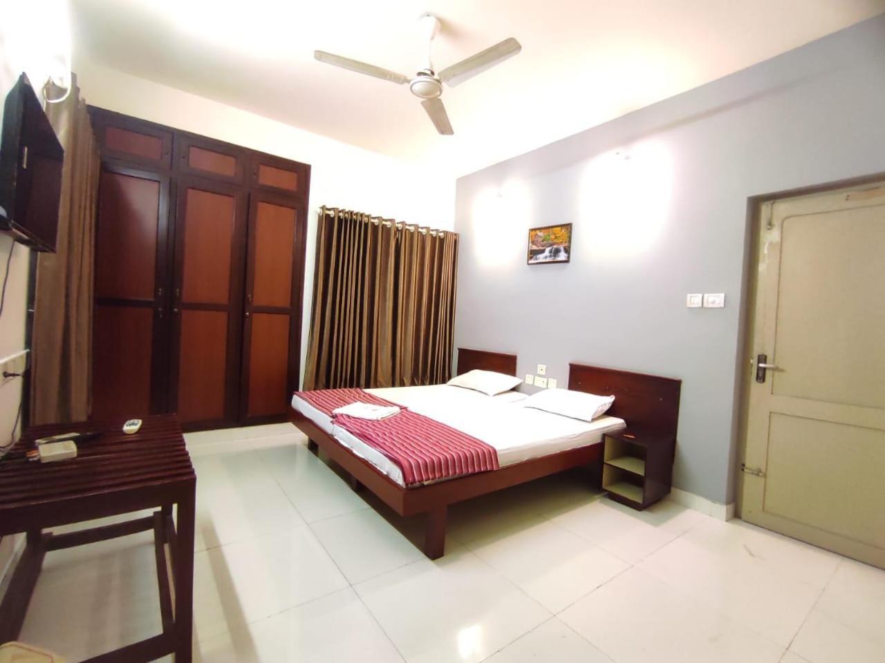 Orkuz Residency Apartment Kochi Екстериор снимка