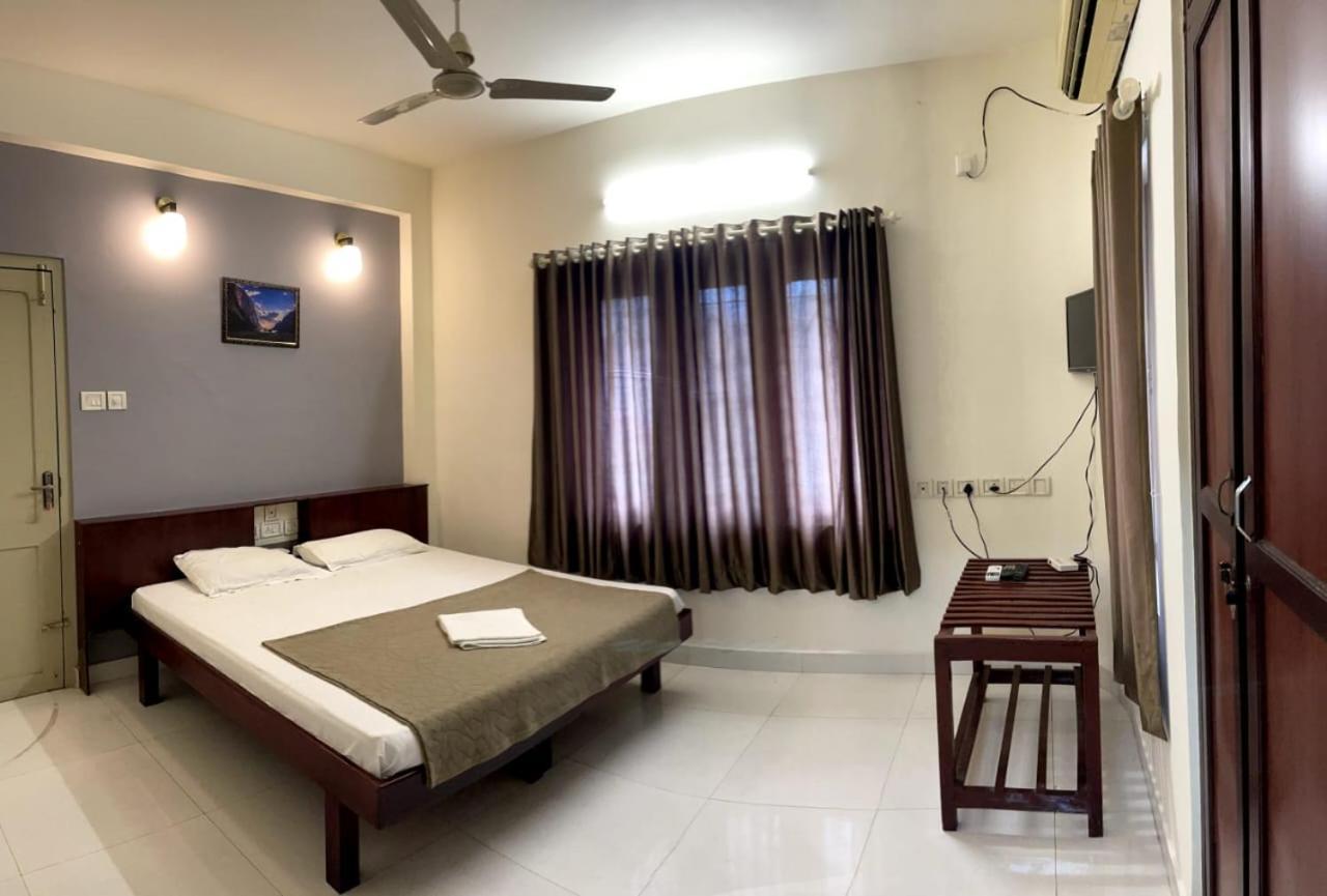 Orkuz Residency Apartment Kochi Екстериор снимка