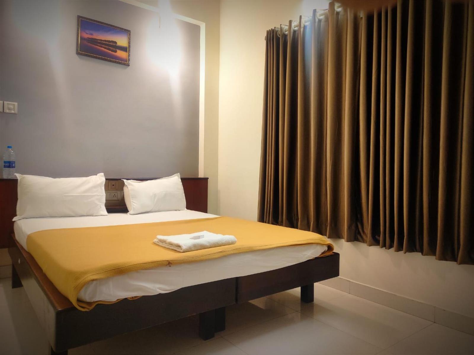 Orkuz Residency Apartment Kochi Екстериор снимка