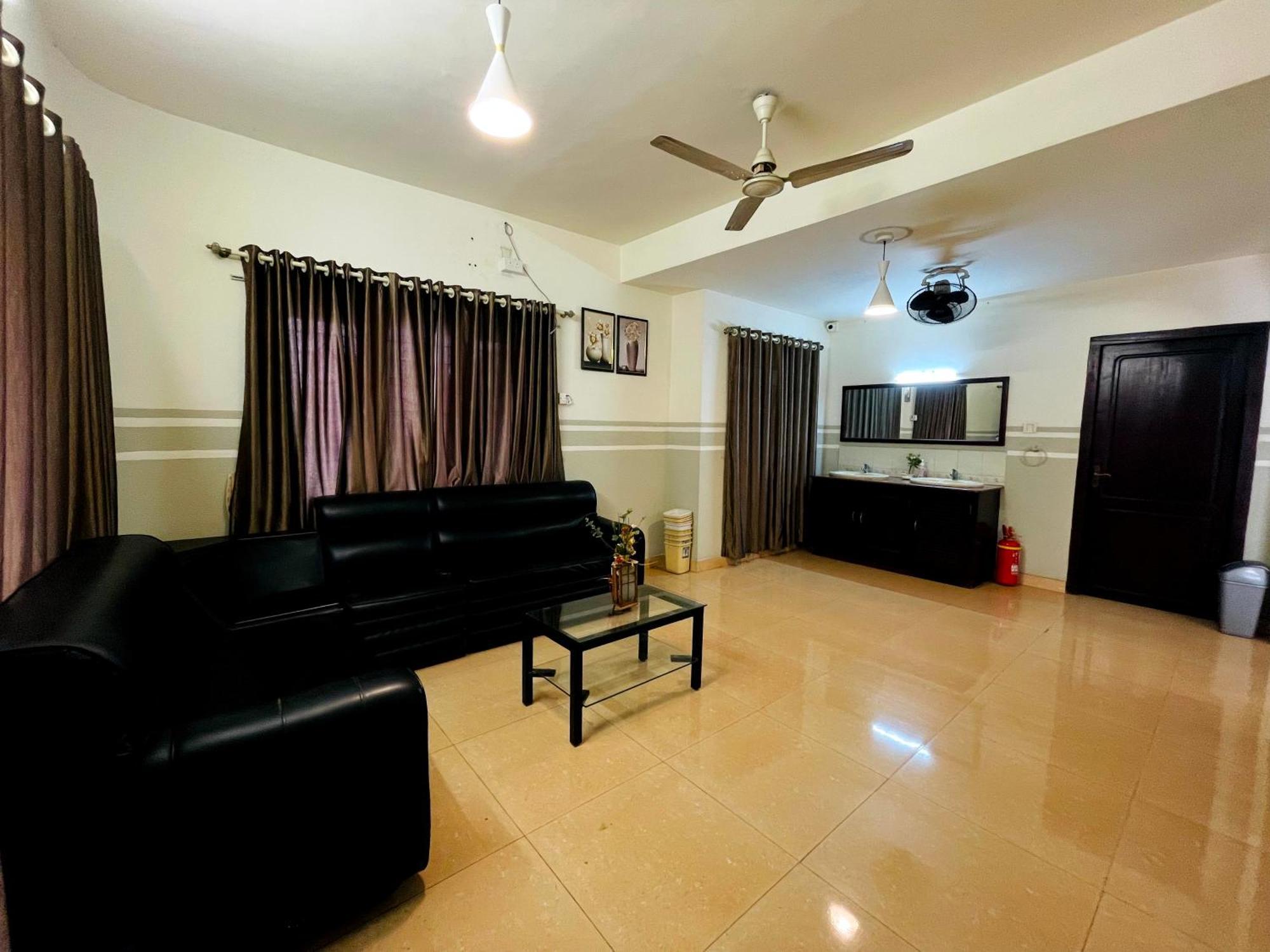 Orkuz Residency Apartment Kochi Екстериор снимка