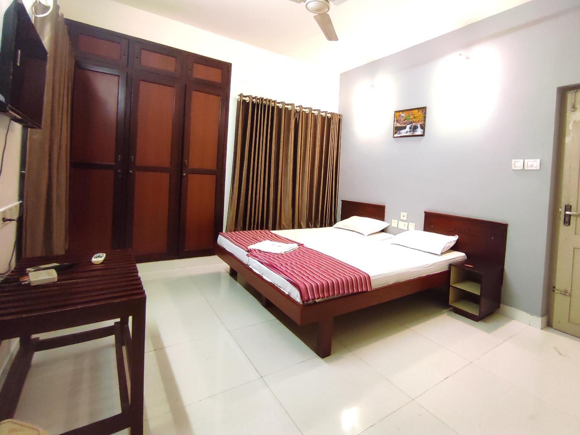 Orkuz Residency Apartment Kochi Стая снимка